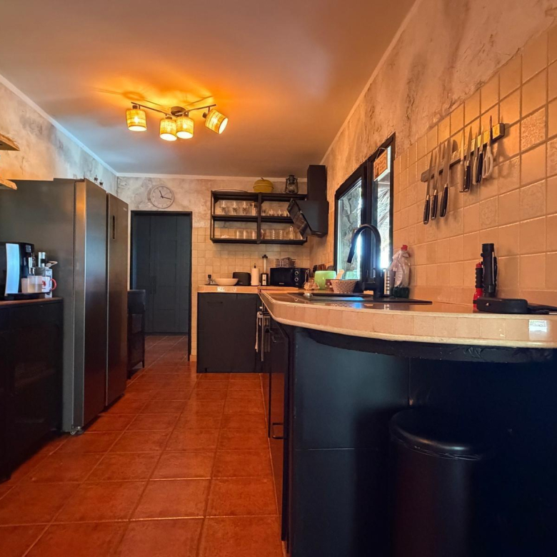 Finca de ensueño con casa rústica y piscina privada cerca de Ingenio