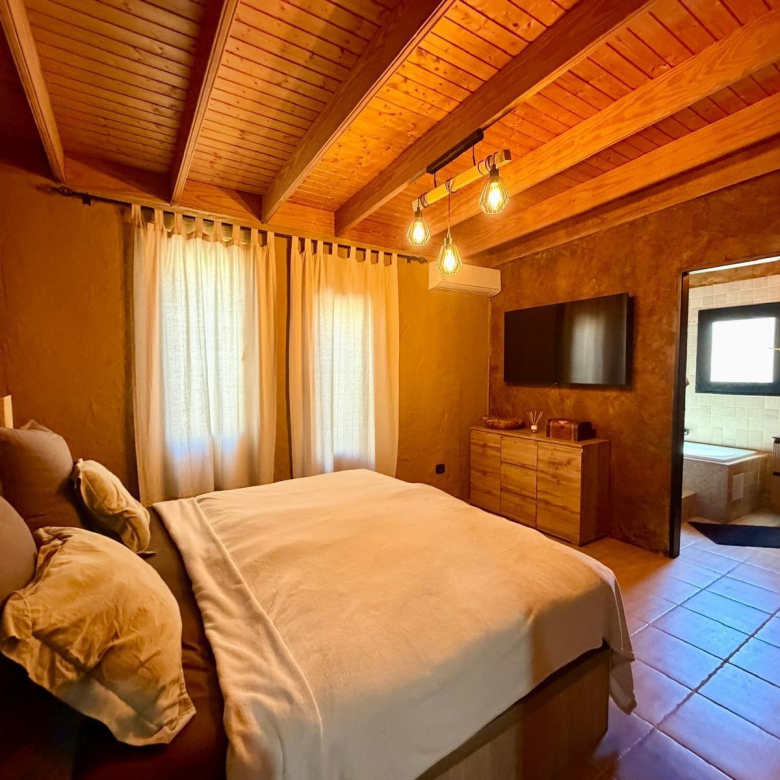 Finca de ensueño con casa rústica y piscina privada cerca de Ingenio
