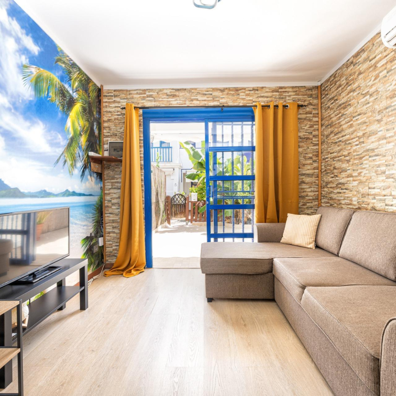 Encantador Duplex con terraza privada cerca del campo de golf
