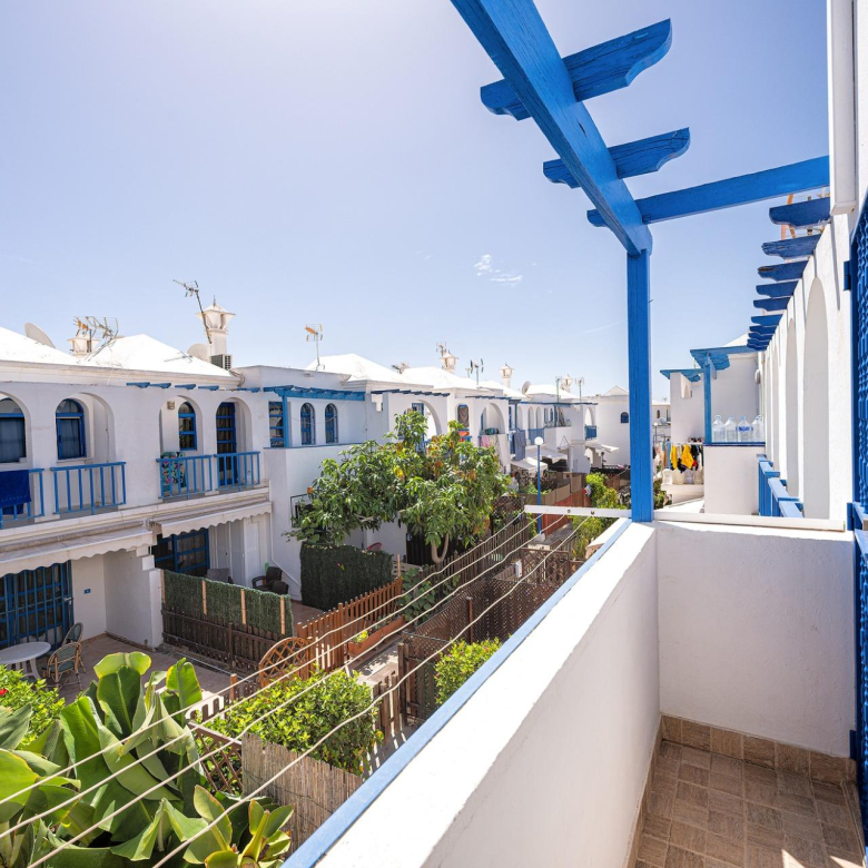 Encantador Duplex con terraza privada cerca del campo de golf