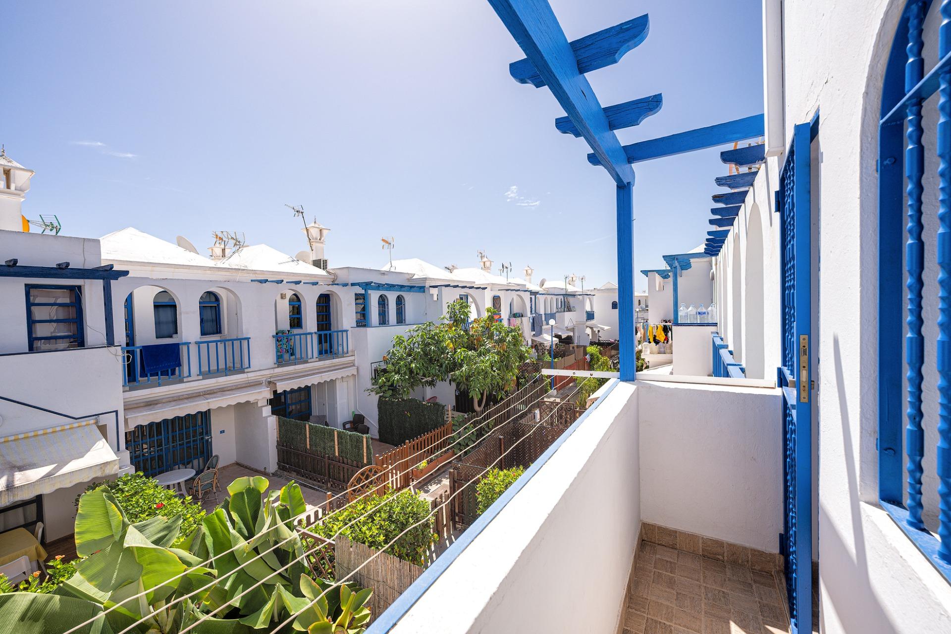 Encantador Duplex con terraza privada cerca del campo de golf