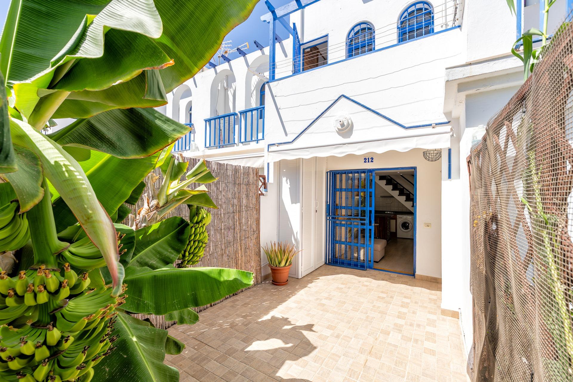 Encantador Duplex con terraza privada cerca del campo de golf