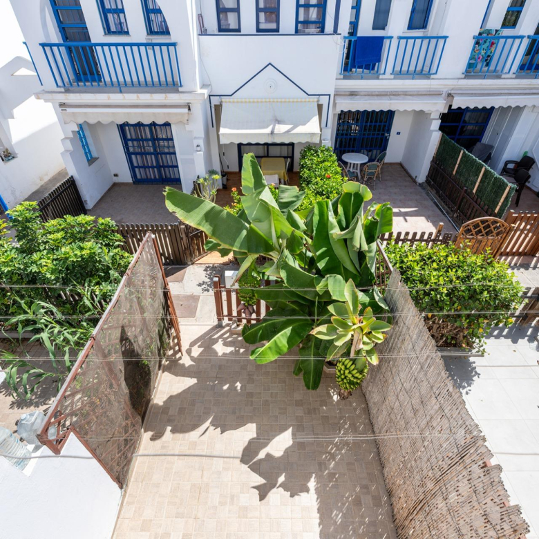 Encantador Duplex con terraza privada cerca del campo de golf