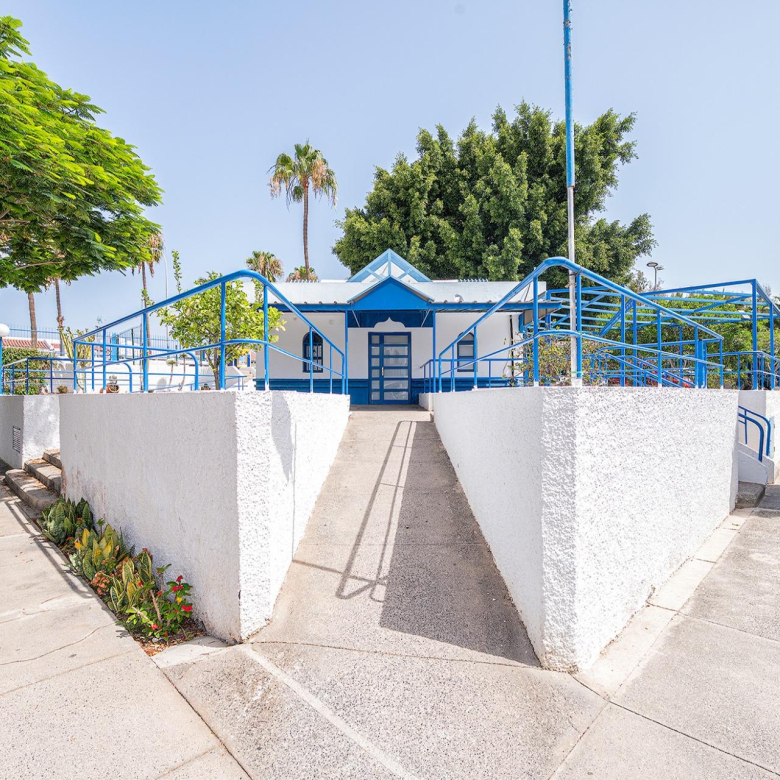 Encantador Duplex con terraza privada cerca del campo de golf