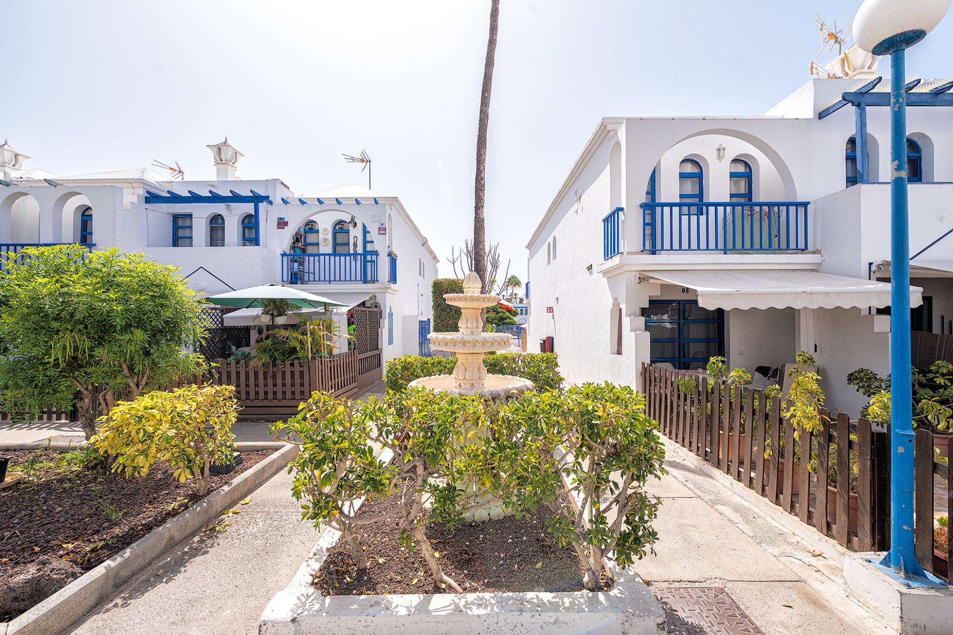 Encantador Duplex con terraza privada cerca del campo de golf
