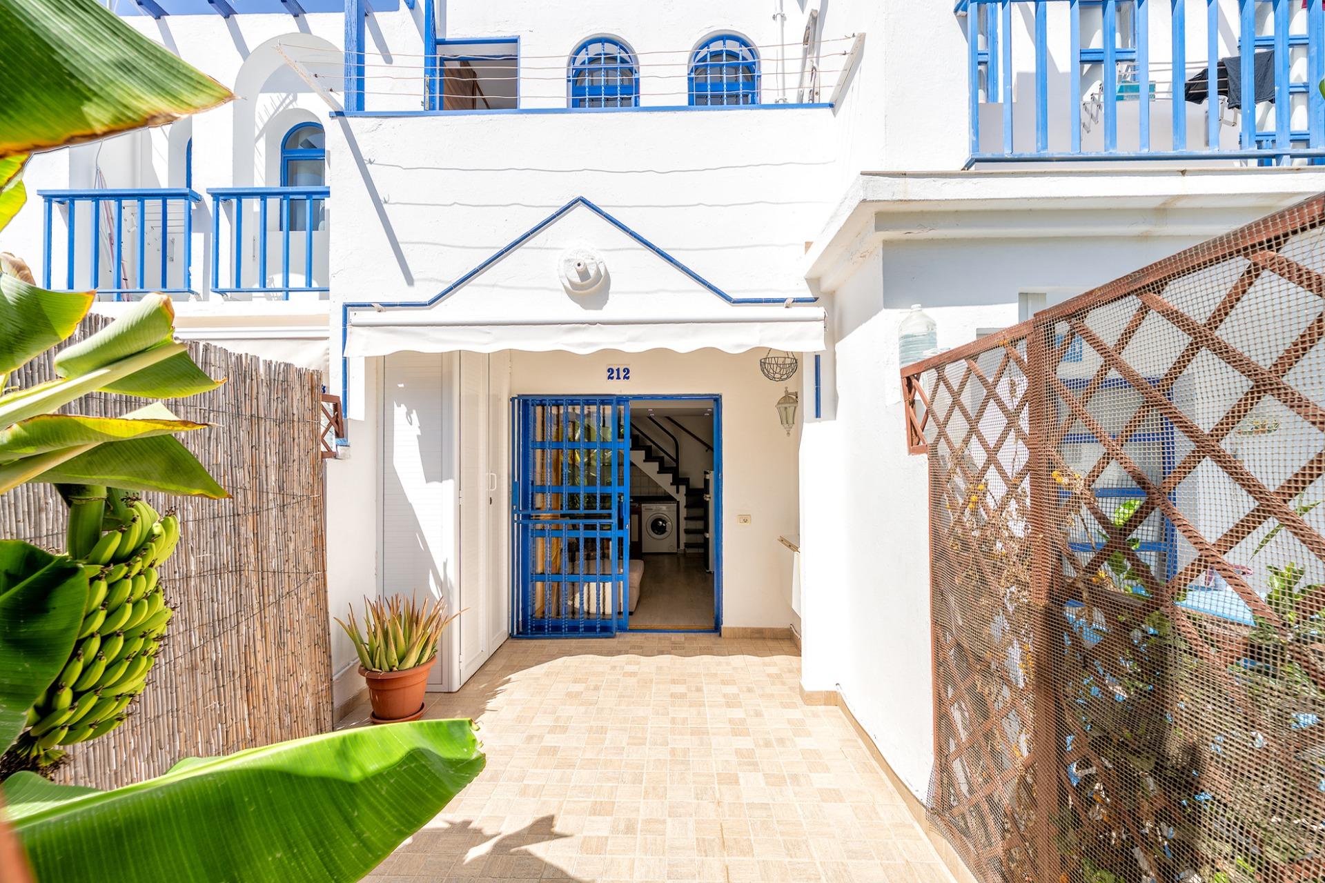 Encantador Duplex con terraza privada cerca del campo de golf
