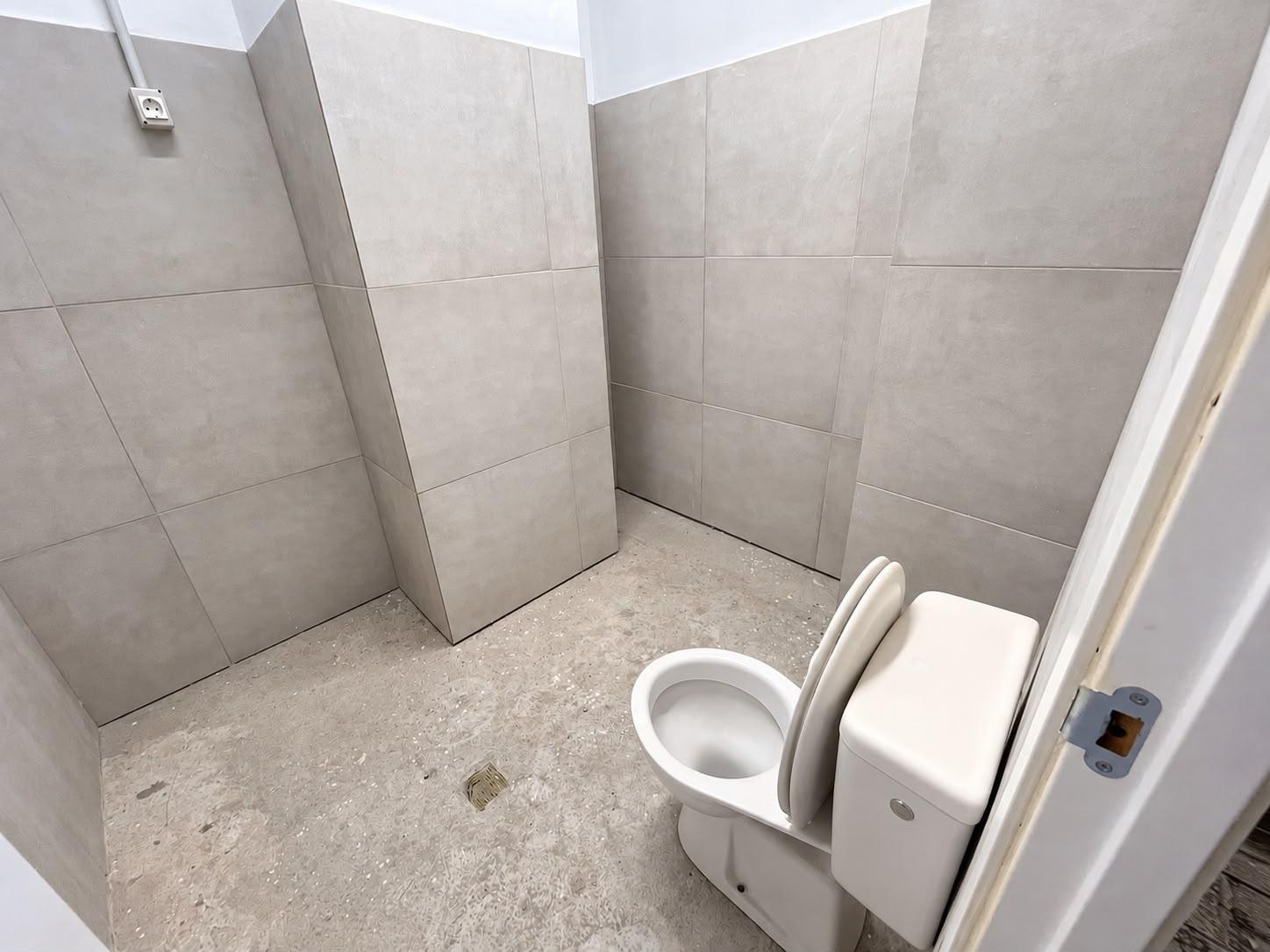 AMPLIO LOCAL COMERCIAL CON GRAN POTENCIAL EN VENTA EN LAS HUESAS, TELDE