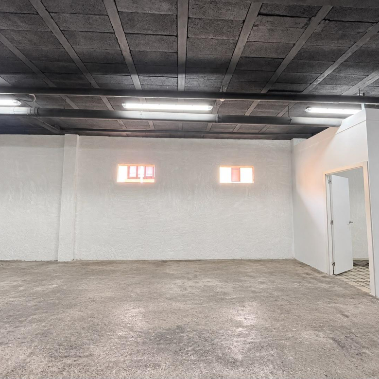 AMPLIO LOCAL COMERCIAL CON GRAN POTENCIAL EN ALQUILER EN LAS HUESAS, TELDE
