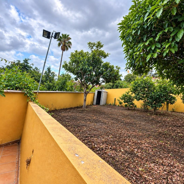 CHALET INDEPENDIENTE de 4 DORMITORIOS CON PISCINA EN SANTA BRÍGIDA