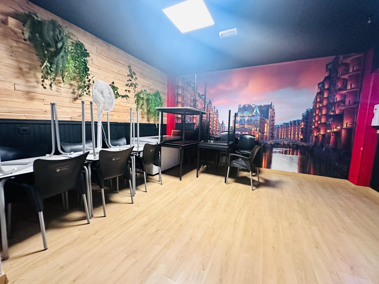 Restaurante en TRASPASO de 120 m² con clientela y ubicación de alto tránsito en el Cruce de Arinaga