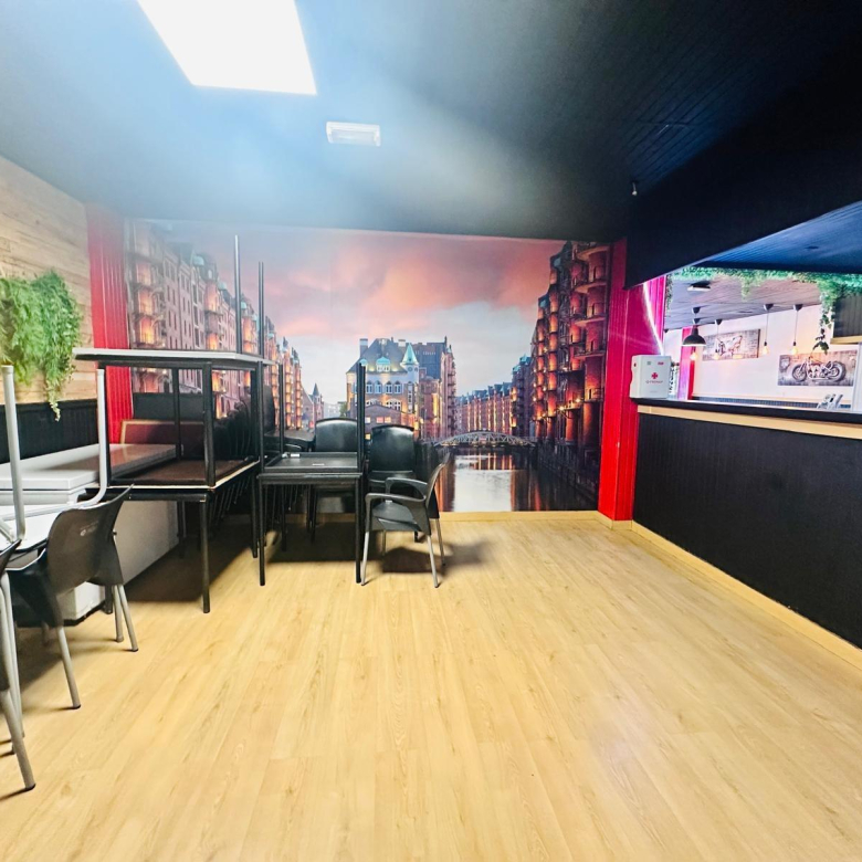 Restaurante en TRASPASO de 120 m² con clientela y ubicación de alto tránsito en el Cruce de Arinaga