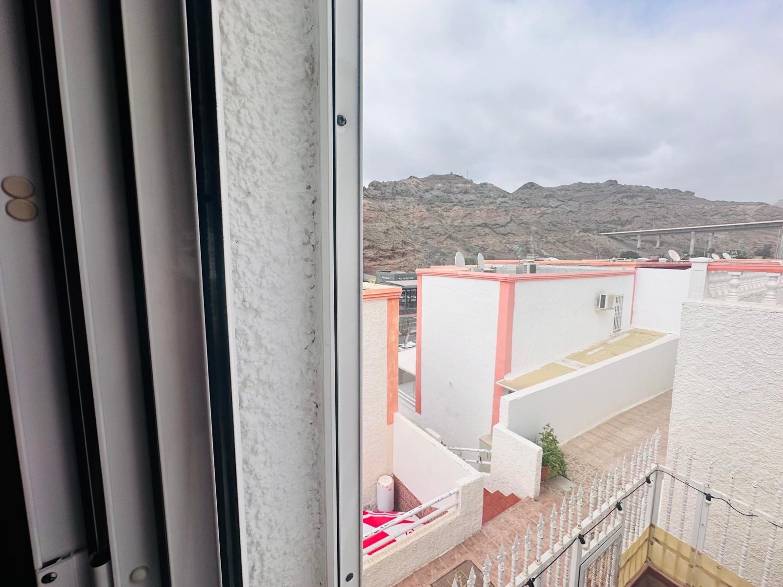 FANTÁSTICO DÚPLEX PAREADO CON 4 DORMITORIOS, 2 COCINAS Y 2 TERRAZAS EN ALQUILER DE TEMPORADA – PUERTO RICO