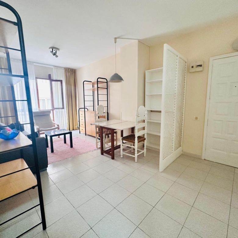 ESPECTACULAR APARTAMENTO EN VENTA DE 1 DORMITORIO JUNTO A LA PLAYA DE LAS CANTERAS
