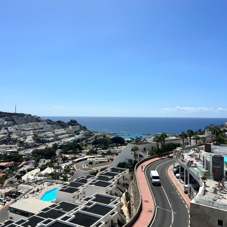 Fantástico Ático con Vistas al Mar