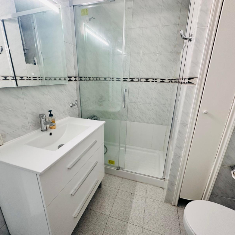 ESPECTACULAR APARTAMENTO EN VENTA DE 1 DORMITORIO JUNTO A LA PLAYA DE LAS CANTERAS