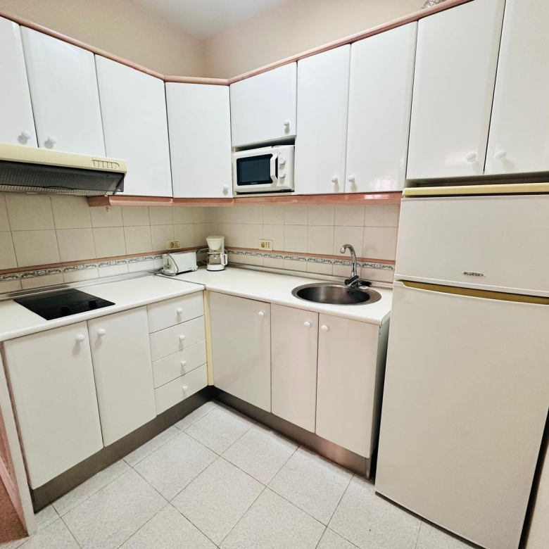 ESPECTACULAR APARTAMENTO EN VENTA DE 1 DORMITORIO JUNTO A LA PLAYA DE LAS CANTERAS