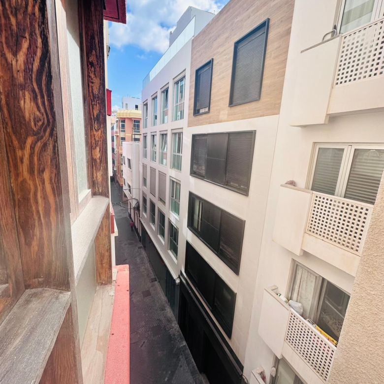 ESPECTACULAR APARTAMENTO EN VENTA DE 1 DORMITORIO JUNTO A LA PLAYA DE LAS CANTERAS