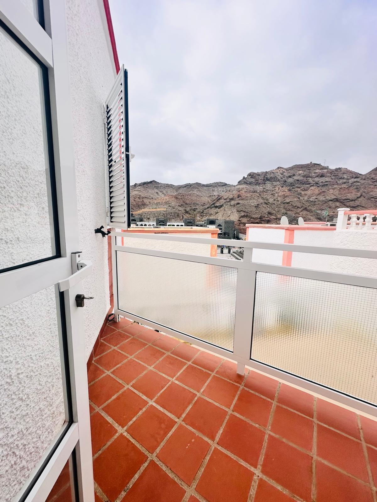 FANTÁSTICO DÚPLEX PAREADO CON 4 DORMITORIOS, 2 COCINAS Y 2 TERRAZAS EN ALQUILER DE TEMPORADA – PUERTO RICO