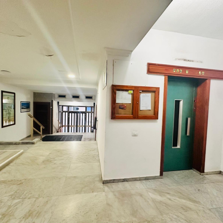 ESPECTACULAR APARTAMENTO EN VENTA DE 1 DORMITORIO JUNTO A LA PLAYA DE LAS CANTERAS