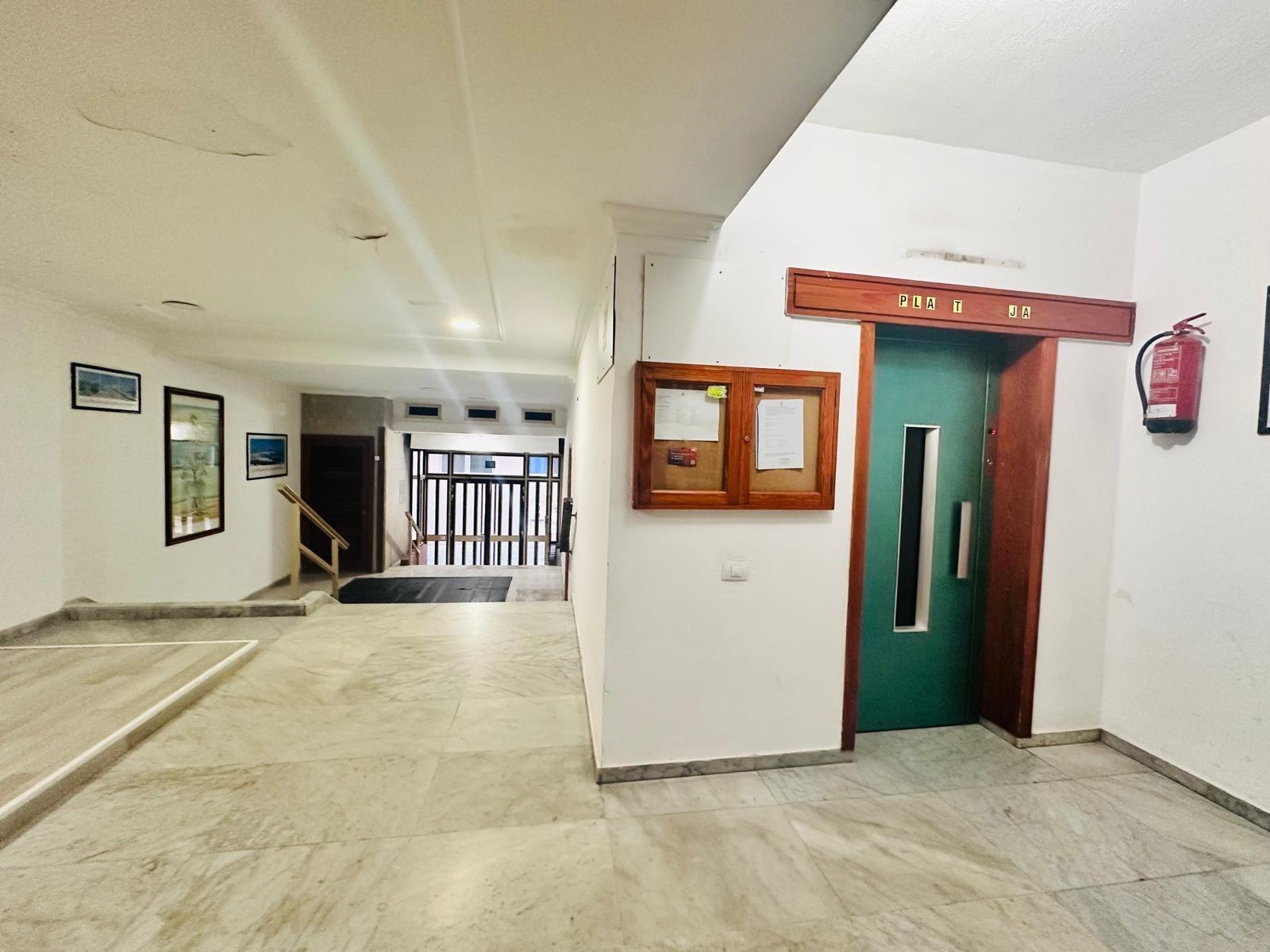 ESPECTACULAR APARTAMENTO EN VENTA DE 1 DORMITORIO JUNTO A LA PLAYA DE LAS CANTERAS