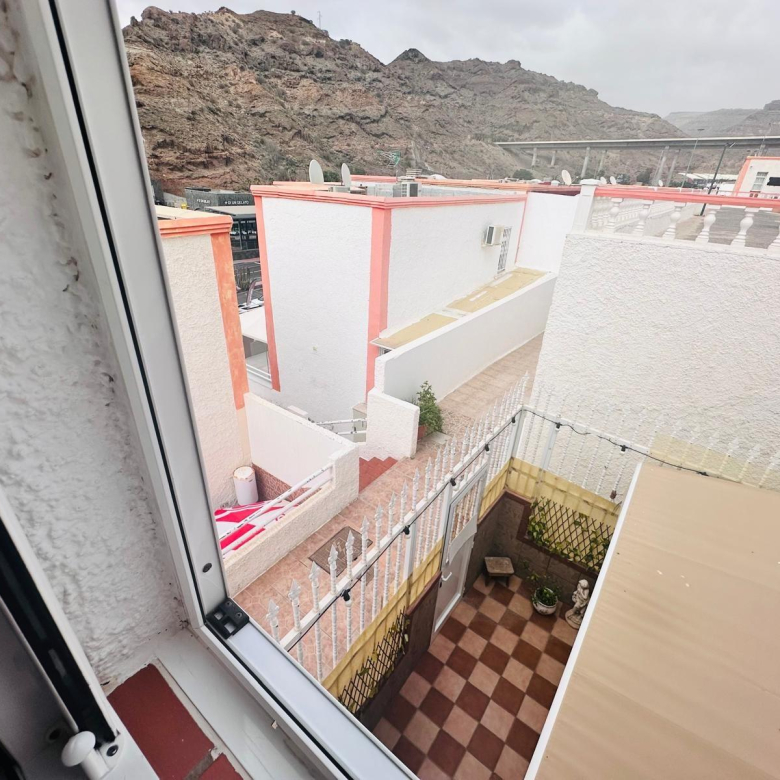 FANTÁSTICO DÚPLEX PAREADO CON 4 DORMITORIOS, 2 COCINAS Y 2 TERRAZAS EN ALQUILER DE TEMPORADA – PUERTO RICO