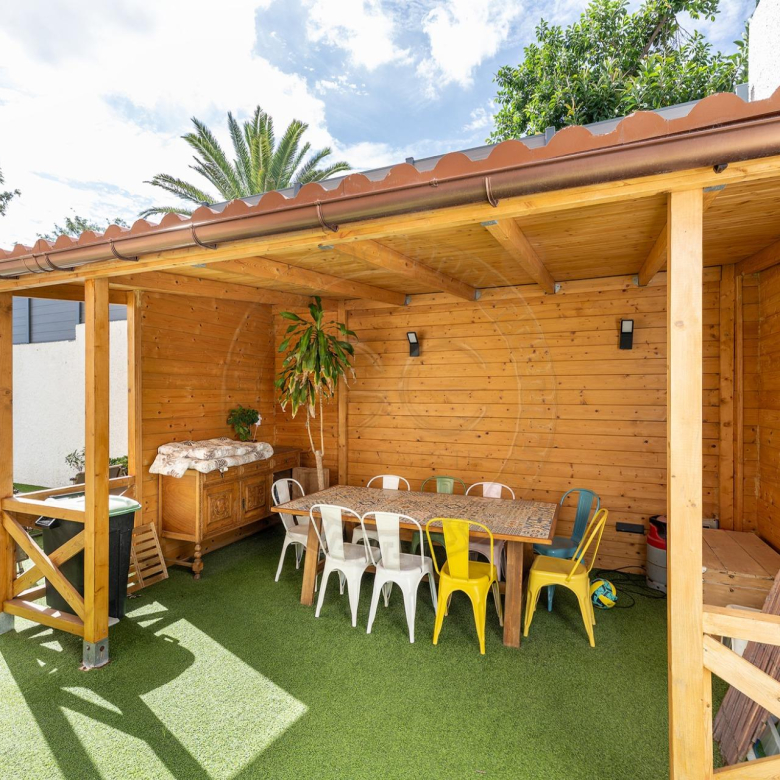 VIVE – SUEÑA – SÉ FELIZ: CASA CON PISCINA PRIVADA EN LAS PALMAS