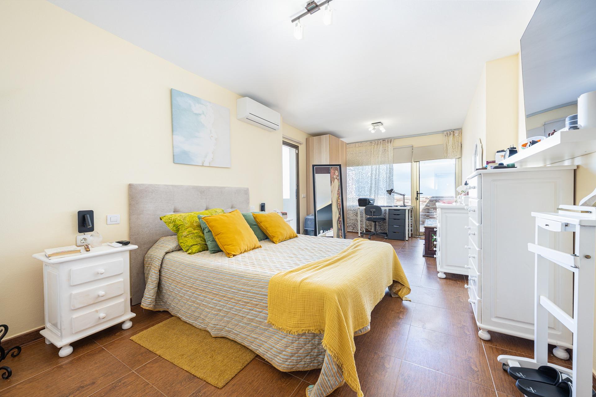 MARAVILLOSO CHALET EN VENTA EN PLAYA DEL HOMBRE CON VISTAS AL MAR – TELDE