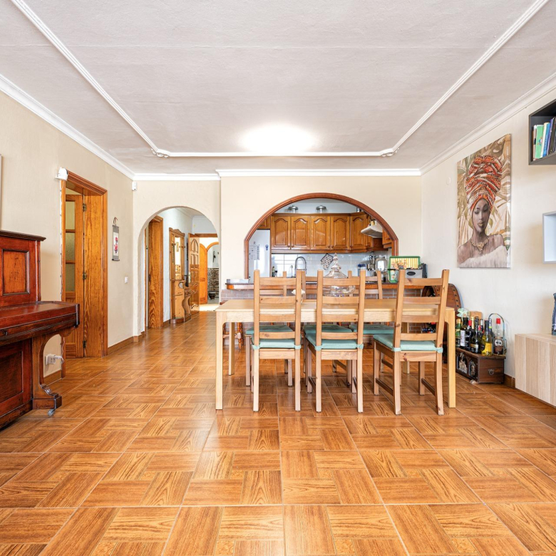 MARAVILLOSO CHALET EN VENTA EN PLAYA DEL HOMBRE CON VISTAS AL MAR – TELDE
