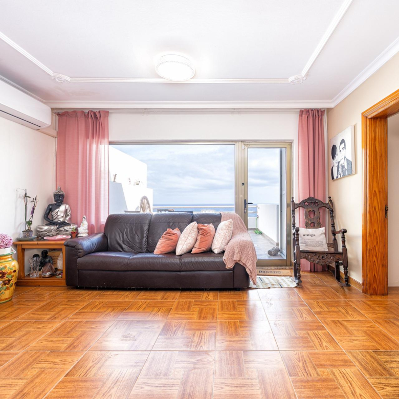 MARAVILLOSO CHALET EN VENTA EN PLAYA DEL HOMBRE CON VISTAS AL MAR – TELDE